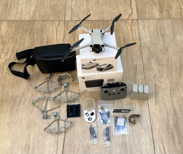 Drone dji mini 3 pro kit flymore 3 baterias + acessórios