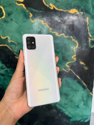 Samsung Galaxy A51