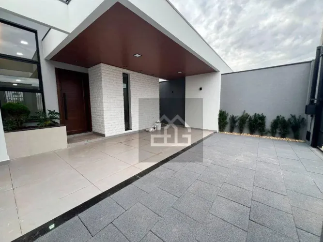 Casa com 3 dormitórios à venda, 111 m² por R$ 740.000 - Parque Verde - Cascavel/PR
