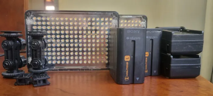 Painel LED Aputure Amaran AL-H198C Bicolor 3200-5500K NP-F
