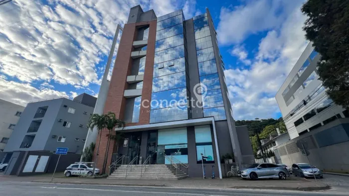Sala Comercial 45m² no Centro de Blumenau!