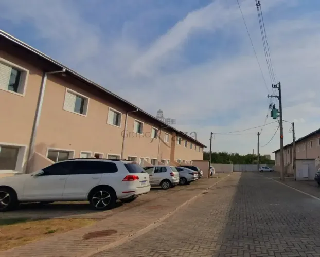 Casa Sobrado em Condomínio Flor de Lotus 2 Dormitórios 64m² Jardim Jacinto Jacareí
