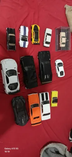Miniaturas 1/24 e 1/43