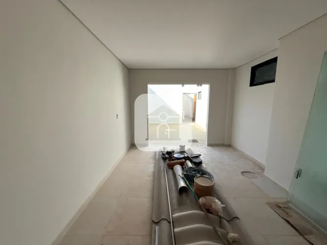 Casa comercial para locação no bairro Tubalina