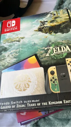 Nintendo Switch Oled - edição limitada Zelda