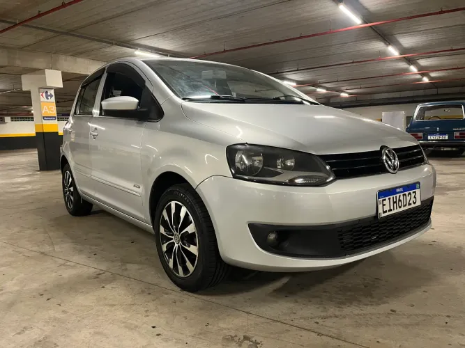 Volkswagen Fox 1.6 MI I Motion Total Flex 8V 5P 2011