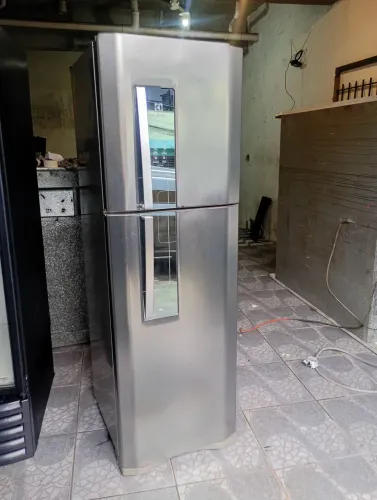 Geladeira Electrolux inox