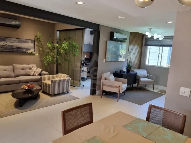 Casa à venda e para alugar em Campinas, Parque Rural Fazenda Santa Cândida, com 3 quartos
