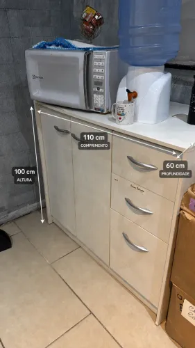 Balcão Armário com 2 Portas e 3 Gavetas