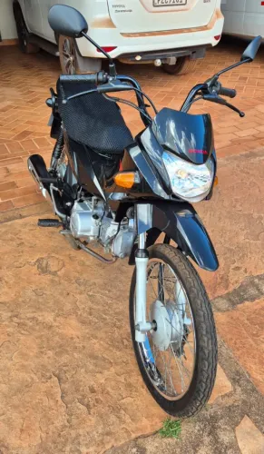 Bros 110 2021 - 7.600 km apenas