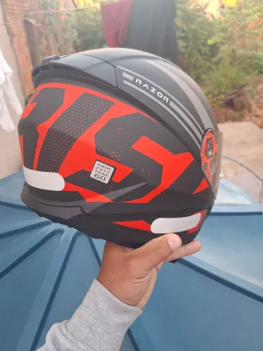Capacete Norisk modelo Razor, comprei a dois meses