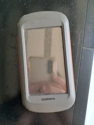 Garmim Montana 650 usado.