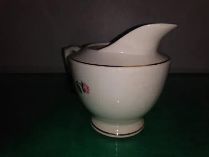 Leiteira Antiga Porcelana
