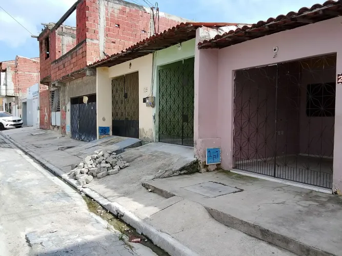 Duas casas por preço de UMA?