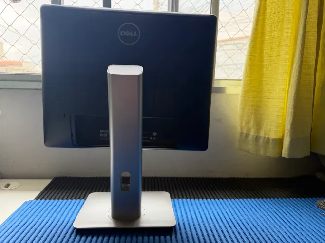 Monitor Dell Retrátil