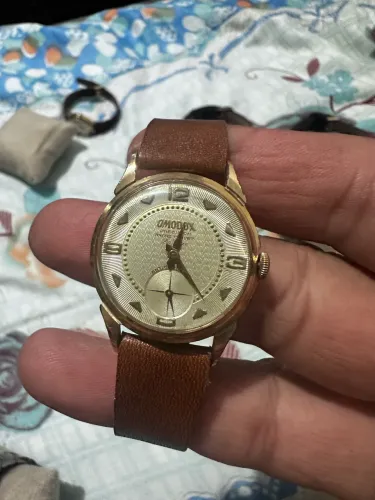 Relógio Omodox a corda 