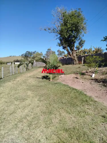 ÁREA RURAL: COM 12.333 M2, NO BAIRRO ANHUMAS, EM BRASÓPOLIS/MG!!!