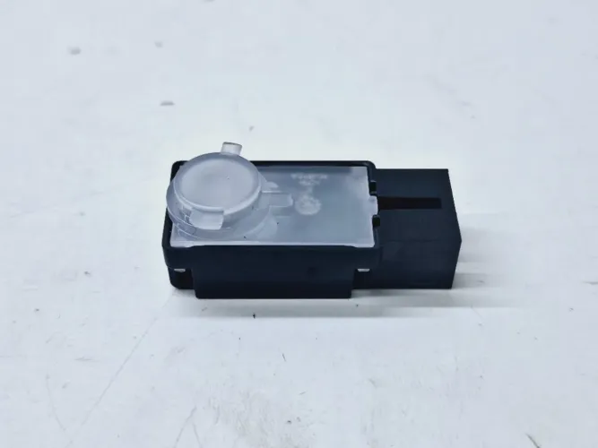 Luz Led Cortesia Volkswagen Jetta Gli 2.0t 2019 17a947409