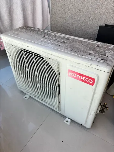 Condensadora 12mil BTus marca Komeco