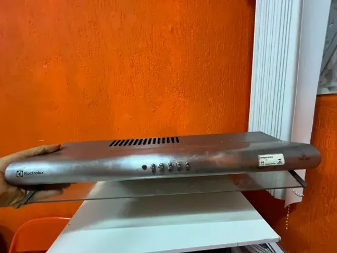 Exaustor Depurador de Cozinha Electrolux DE DE80X aço inoxidável de parede 800mm x 140mm x