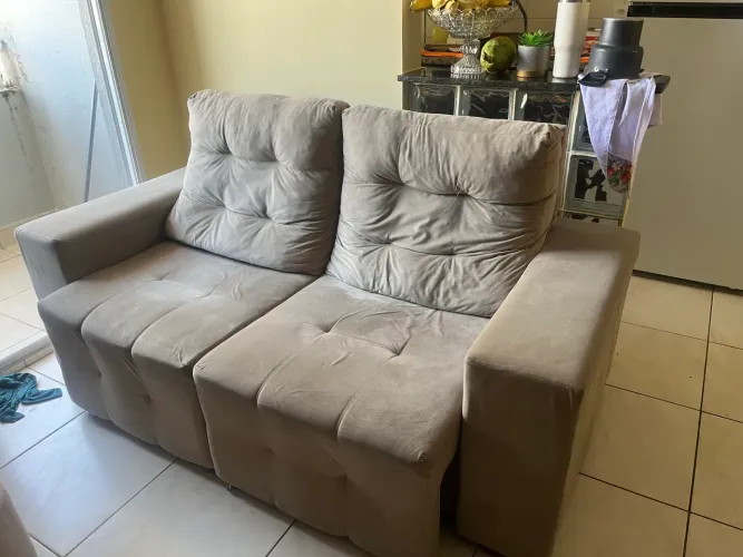 Vendo sofá dois lugares