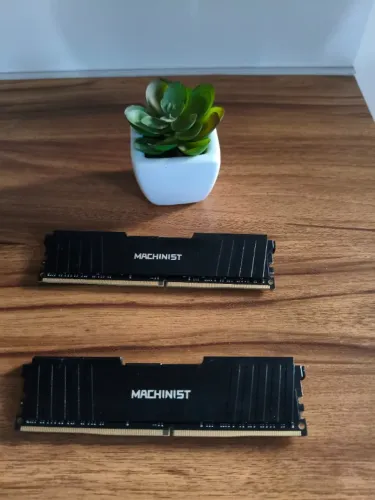 MEMÓRIA RAM DDR4 16GB 3200MHz