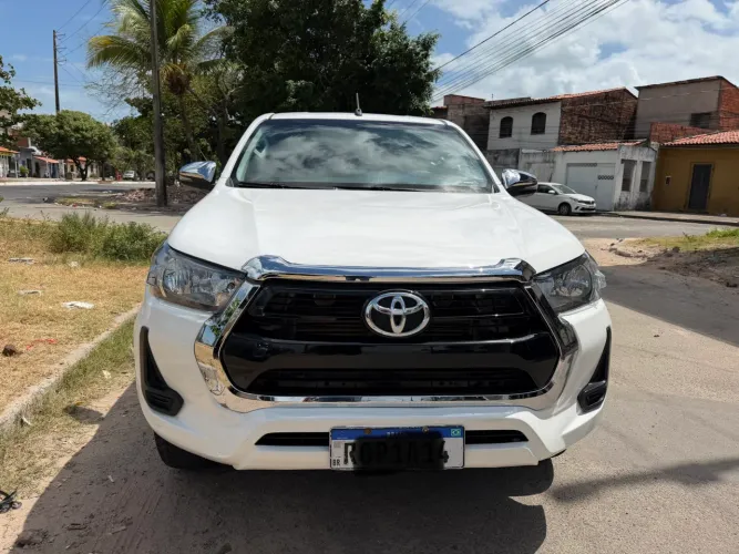 Toyota Hilux CD 4X4 2.8 Diesel Mec. 2022