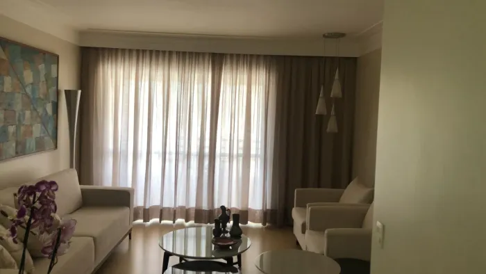 Instalador de cortinas e persianas 