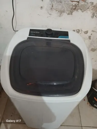 Taquinho lava roupas semi novo