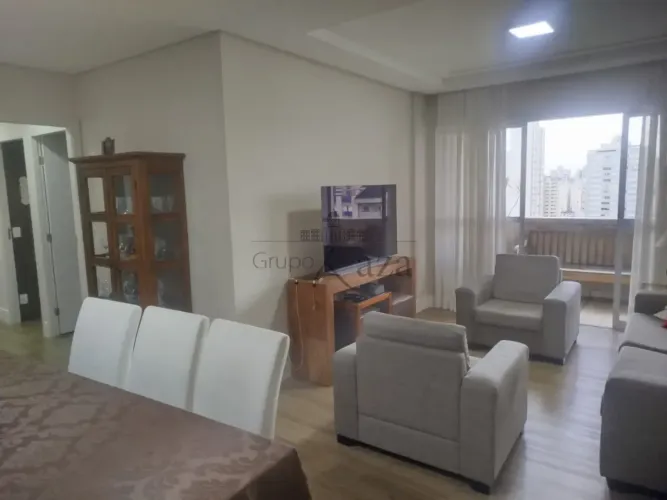Apartamento Mobiliado - Vila Adyana - Edifício Itaipu - 3 Dormitórios - 119m²