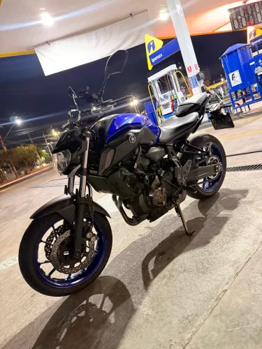 YAMAHA MT-07 2021