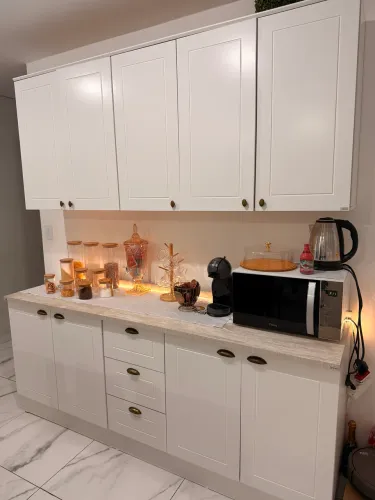 Vendo armario de cozinha (balcao e suspenso)