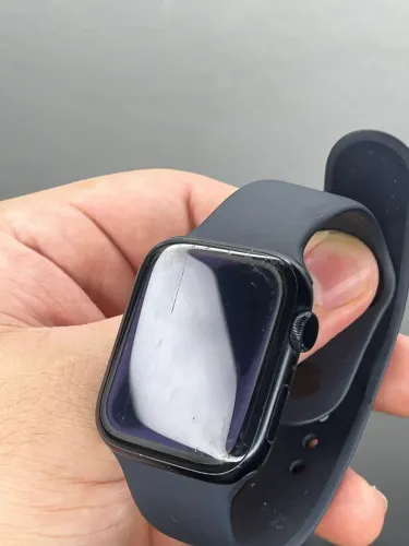 Apple Watch SE GPS ? Caixa meia-noite de alumínio