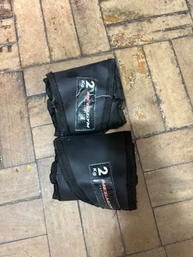 par de caneleiras 2 kg