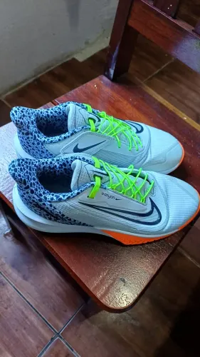 Tênis Nike original Vôlei/Basquete, usado, N°42