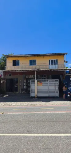 Casa de primeiro andar com água inclusa no aluguel