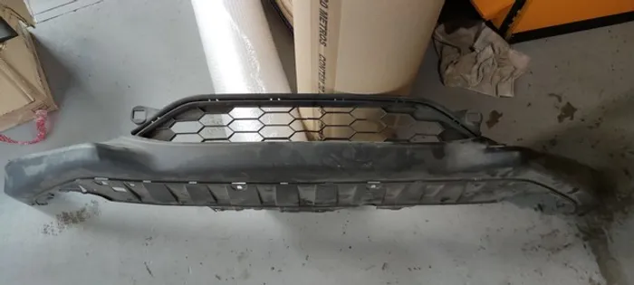 Aplique parachoque Honda HRV 2018 2019 2020