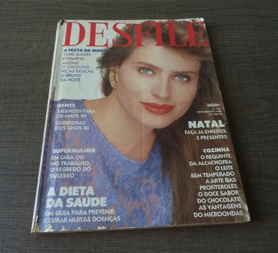 Revista Desfile 1988. Capa Maria Eugênia. Revista Para Colecionadores.