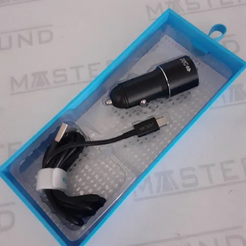 Kit carregador veicular. Com duas entradas usb. Cabo com entrada V8. Novo.