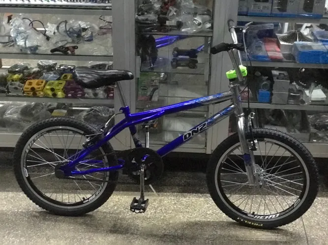 Bicicleta Cross DNZ BMX aro 20
