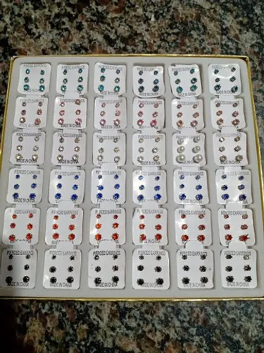 108 pares de brincos