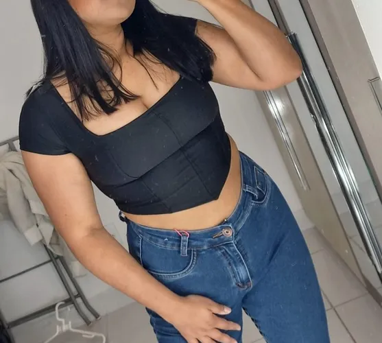 Cropped preto