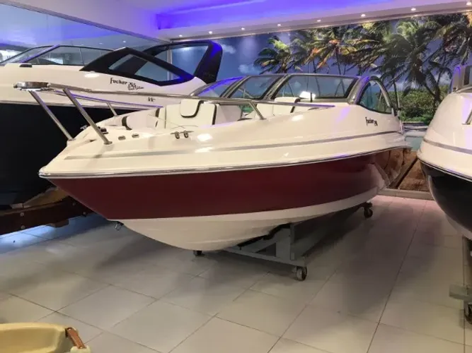 Lancha Focker 240 