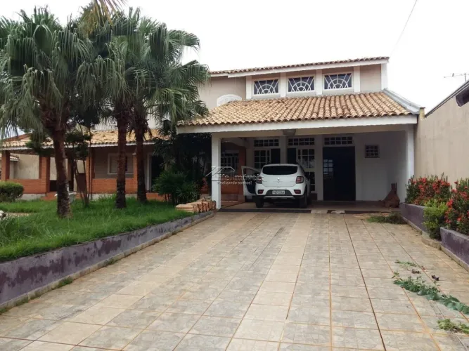Casa comercial a venda em Hortolândia-SP