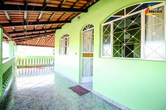 Casa à venda, 3 quartos, 1 vaga, Belvedere - Divinópolis/MG