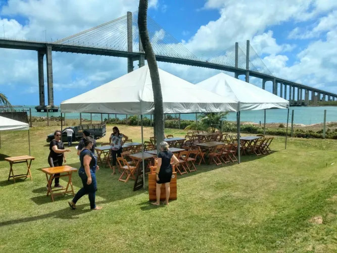 Tendas, Palco, Treliça, ( backdrop ), Climatizadores de ar, GRADES DE CONTENÇÃO 