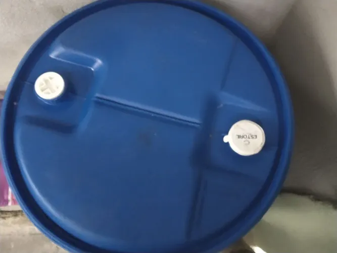 Venda bombonas plasticas de 200litros