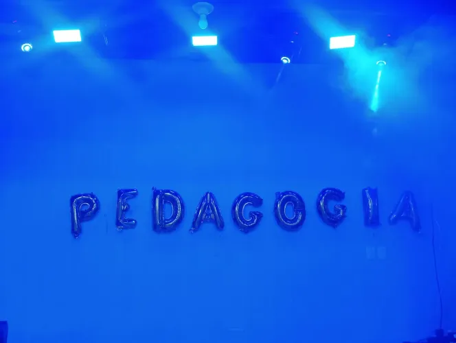 Iluminação para pequenos eventos e bandas