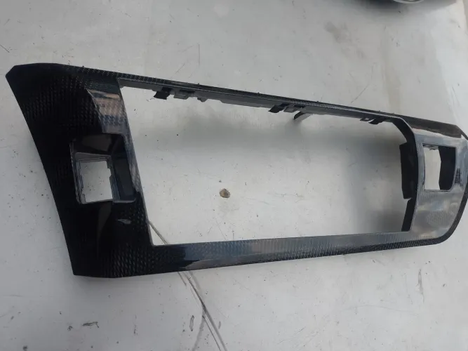 Moldura Central Multimídia Corolla Xei 2016 2017  Cx2229 (Usado)