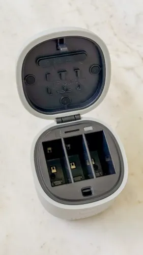 TELESIN Carregador/estojo para baterias GoPro.